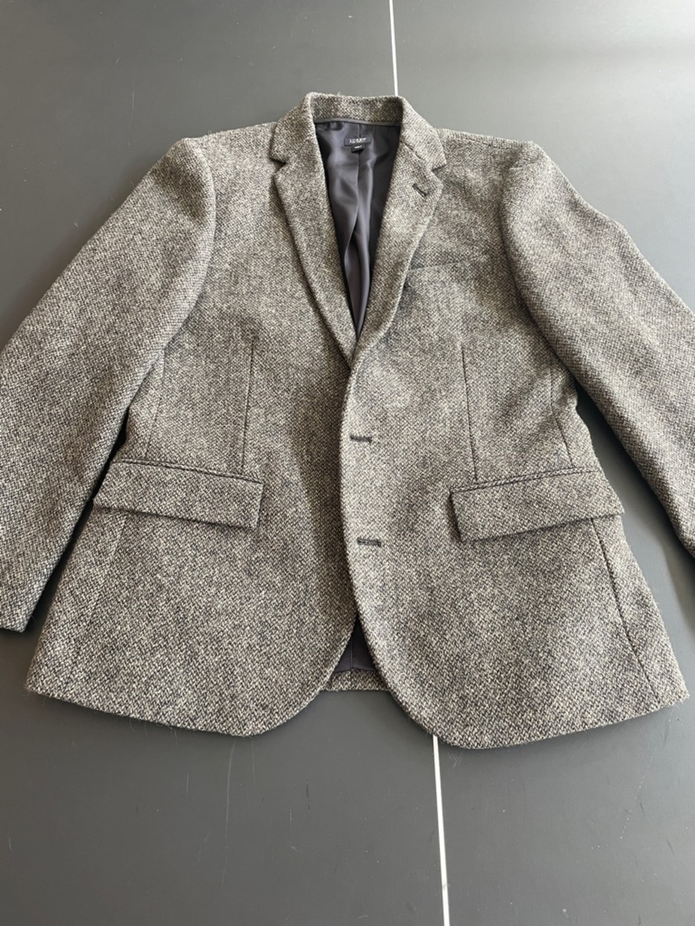 Men's Gray Herringbone Wool Blazer - Classic Tailored Jacket